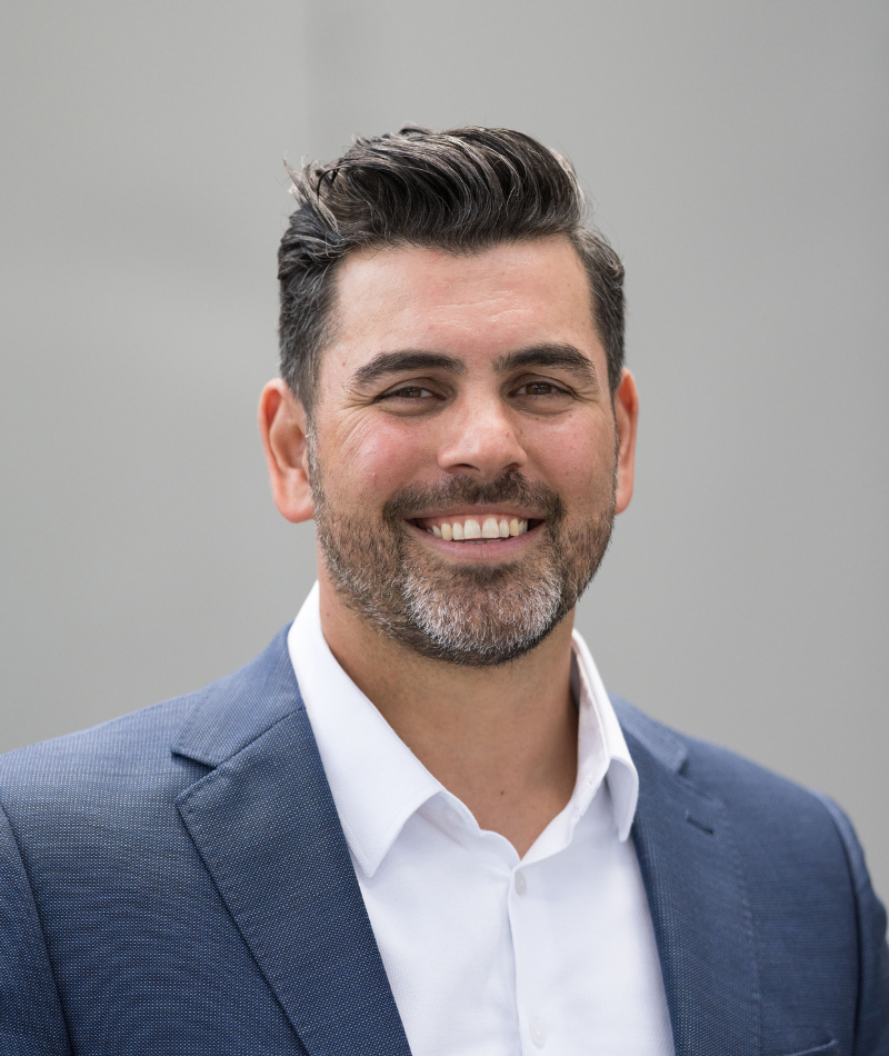 Serge Fikir: Director and Driving Force at Property AU - Leading the Team Towards Unparalleled Success in Real Estate
